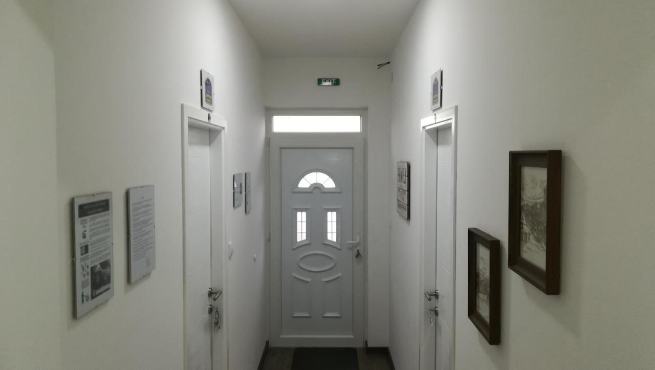 M4U Apartments Ni エクステリア 写真